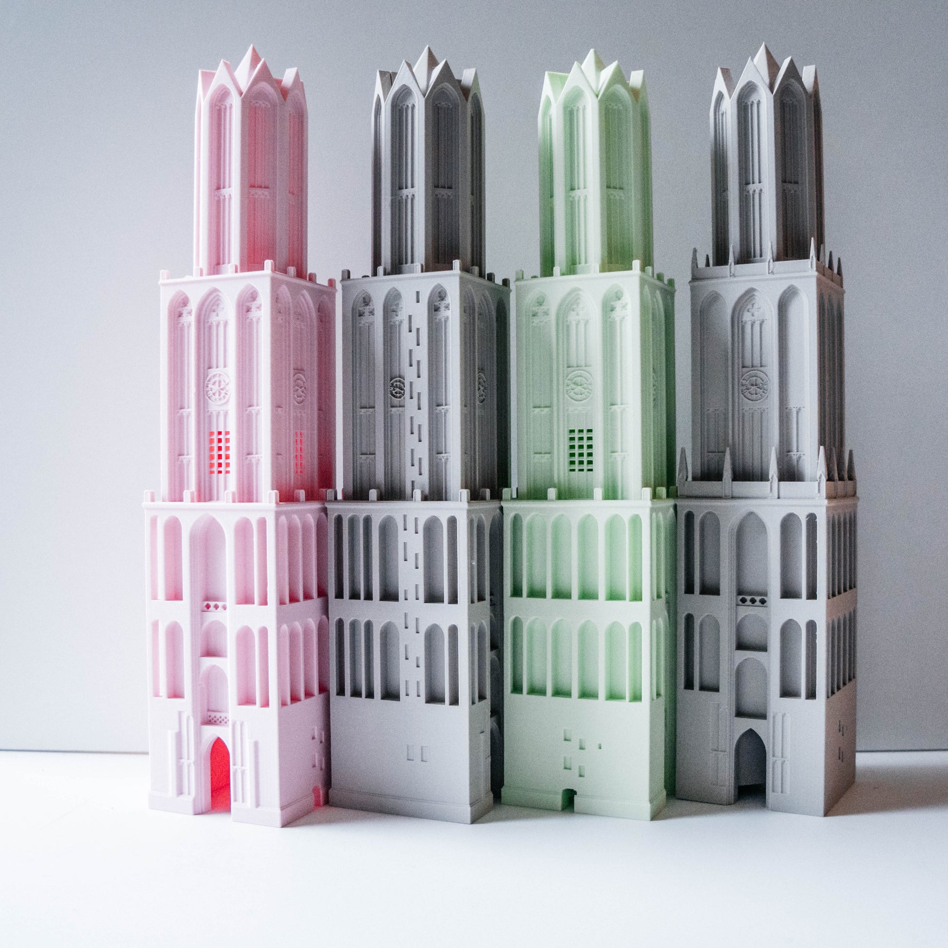 3D geprinte lamp in de vorm van de Domtoren