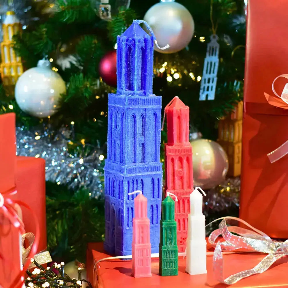 Domkaars 33cm in kerstopstelling voor kerstboom