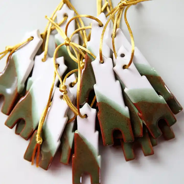 Domhanger van keramiek-Kerstbal-KimCuhfus-Winkel van Utrecht / VVV