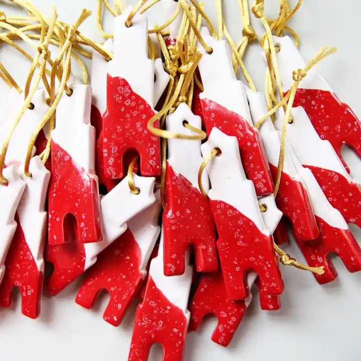 Domhanger van keramiek-Kerstbal-KimCuhfus-Rood-Winkel van Utrecht / VVV