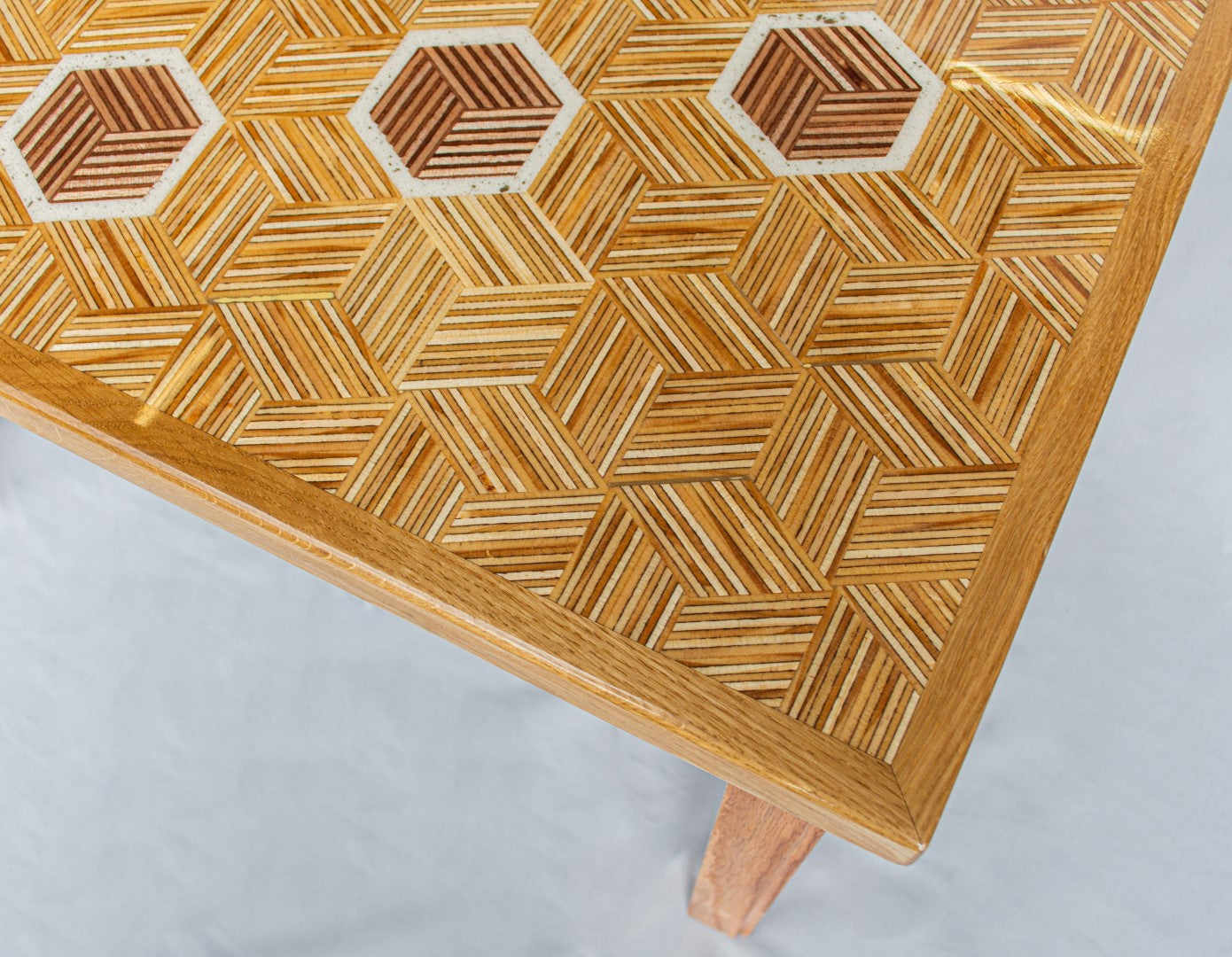 Koffietafel met steen van de Domtoren