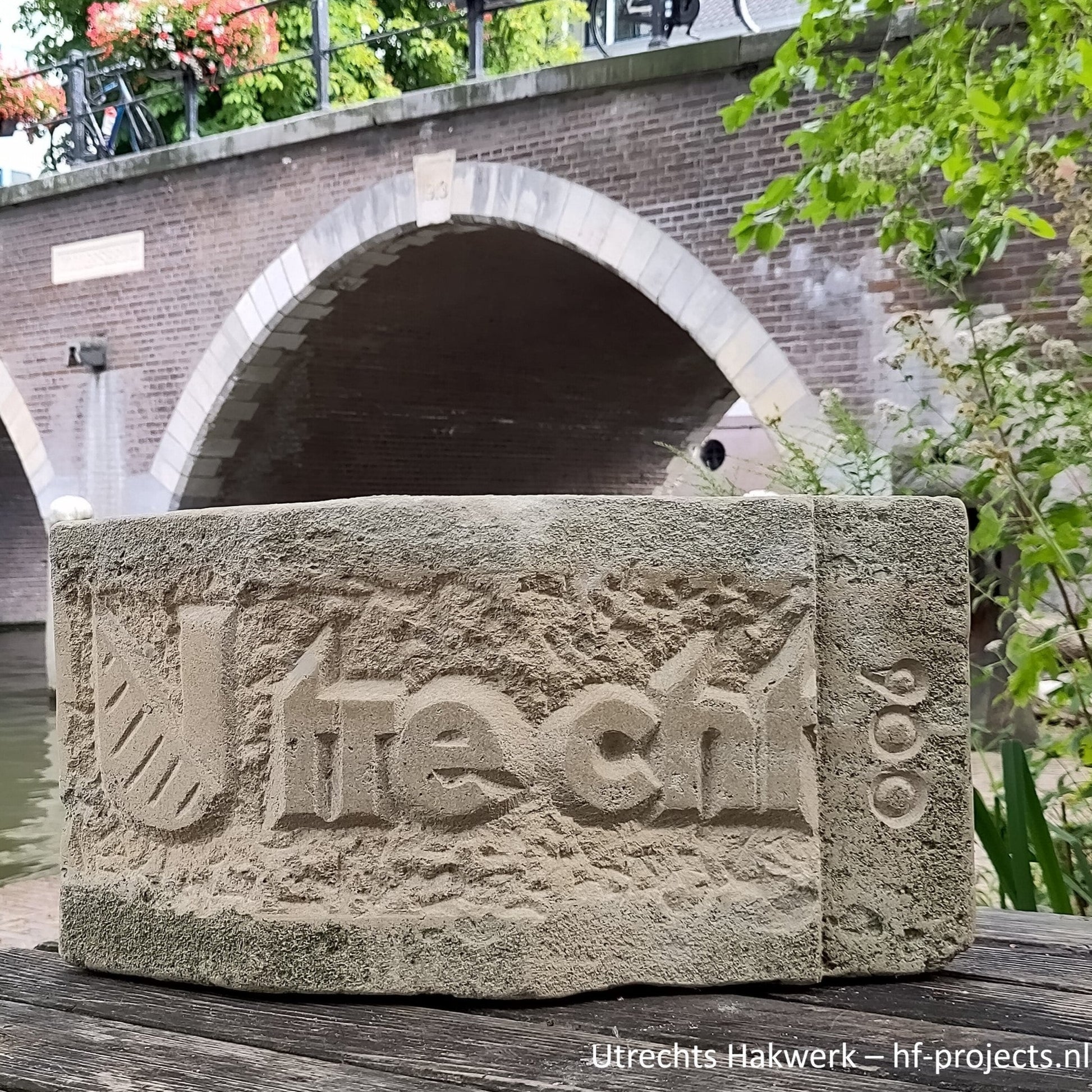 Utrechts Hakwerk-Laura Kok-Winkel van Utrecht / VVV