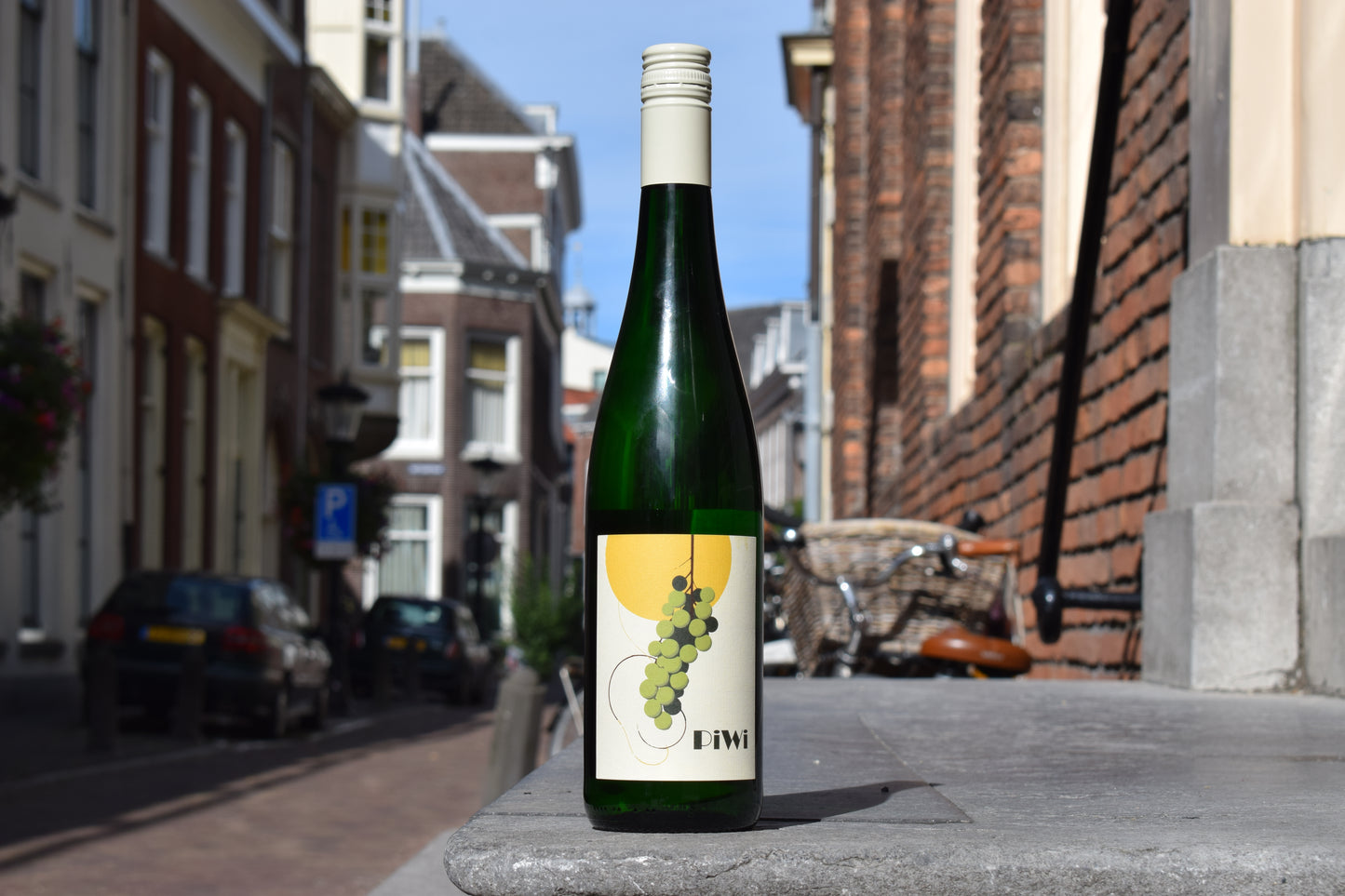 Nederlandse witte wijn