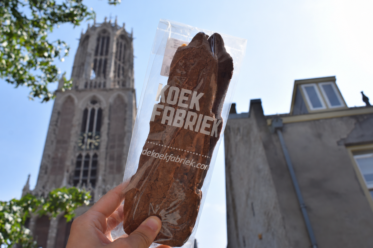 Dom-koeken met de Domtoren op de achtergrond