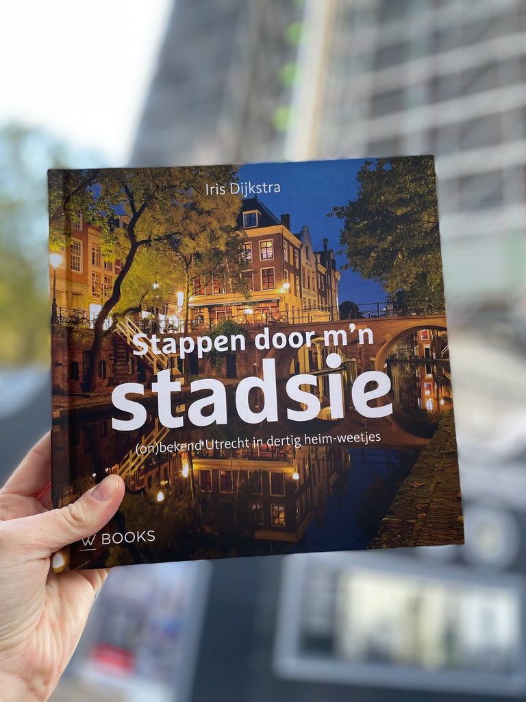Boek: Stappen door m'n Stadsie_Winkel van Utrecht / VVV.