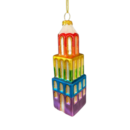 Kerstbal van de domtoren met pride vlag/regenboogkleur 